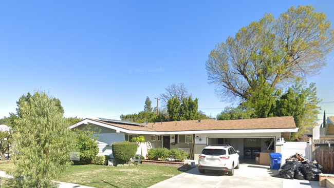 property at 9636 Penfield Ave