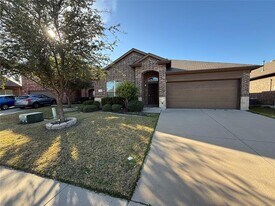 1740 Capulin Rd in Fort Worth, TX - Building Photo