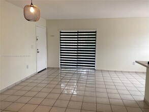 15475 SW 80th St-Unit -205-15 in Miami, FL - Building Photo - Building Photo