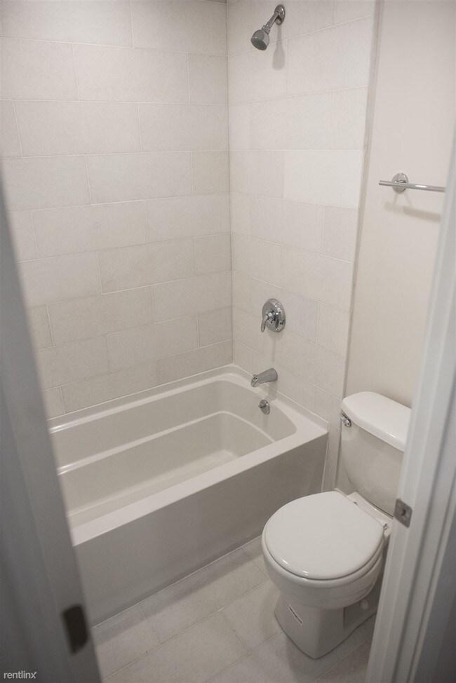 14 Sumner St-Unit -# 1 in Boston, MA - Foto de edificio - Building Photo