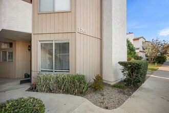 1748 Sinaloa Rd in Simi Valley, CA - Building Photo - Building Photo