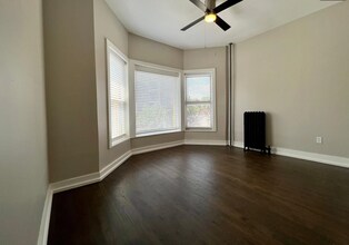 2309 N Milwaukee Ave in Chicago, IL - Building Photo - Building Photo