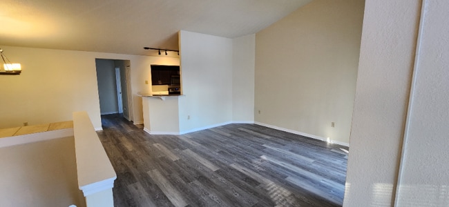 10085 W Lisbon Ave in Milwaukee, WI - Building Photo - Building Photo