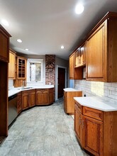 141 Longwood Ave in Brookline, MA - Foto de edificio - Building Photo