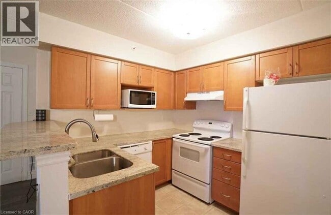 1340 Main St E in Milton, ON - Building Photo - Building Photo