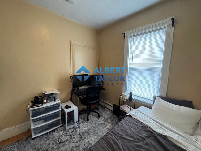 8 Eldora St, Unit 2