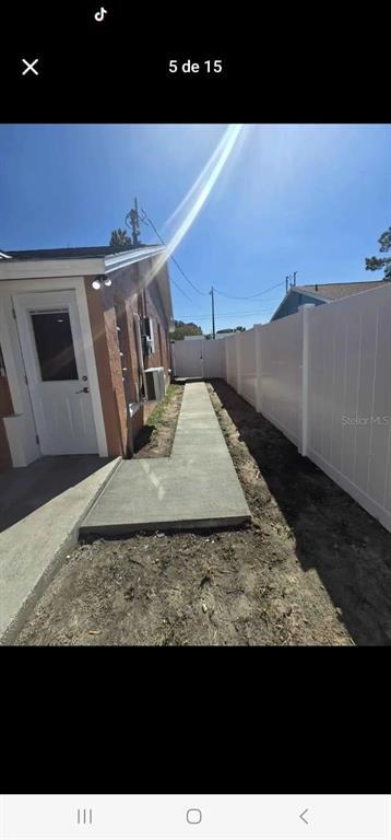 15827 Adobe Dr in Hudson, FL - Foto de edificio - Building Photo