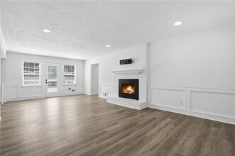 313 Summit Ridge Dr in Lawrenceville, GA - Building Photo - Building Photo