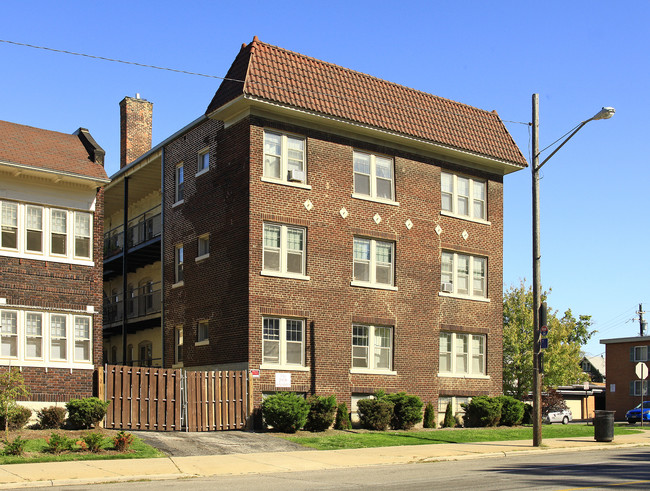 1722-1726 Glenmont Rd in Cleveland, OH - Building Photo - Building Photo