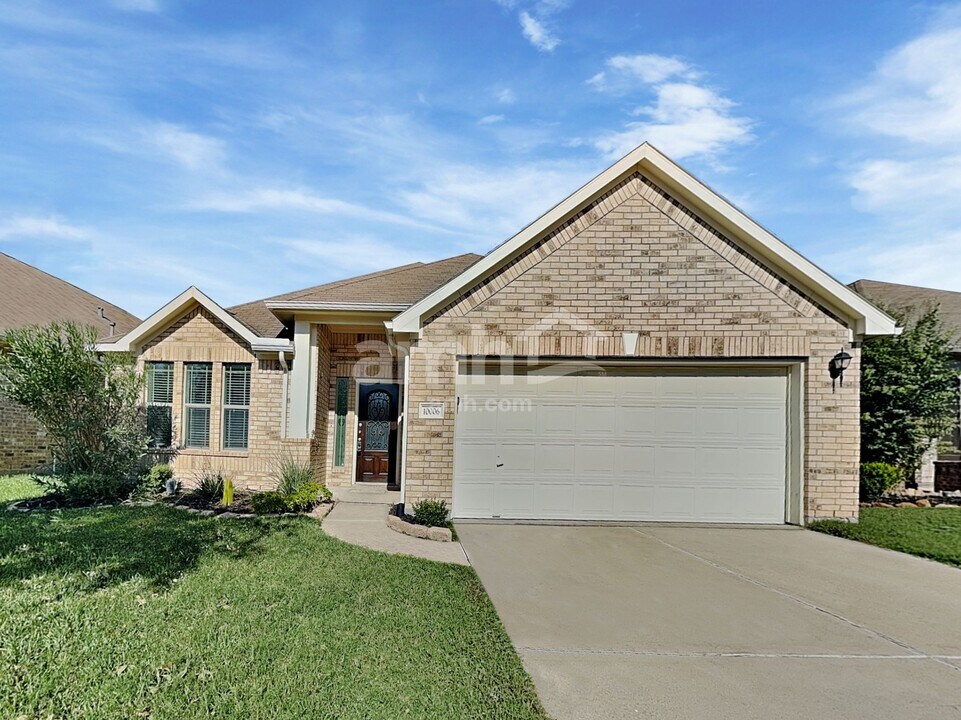 10006 Blissfull Valley Ln in Tomball, TX - Foto de edificio