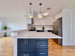 126 OGDEN Ave in Jersey City, NJ - Building Photo - Building Photo