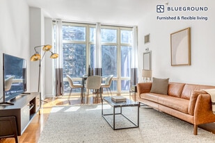 1600 Broadway in New York, NY - Building Photo