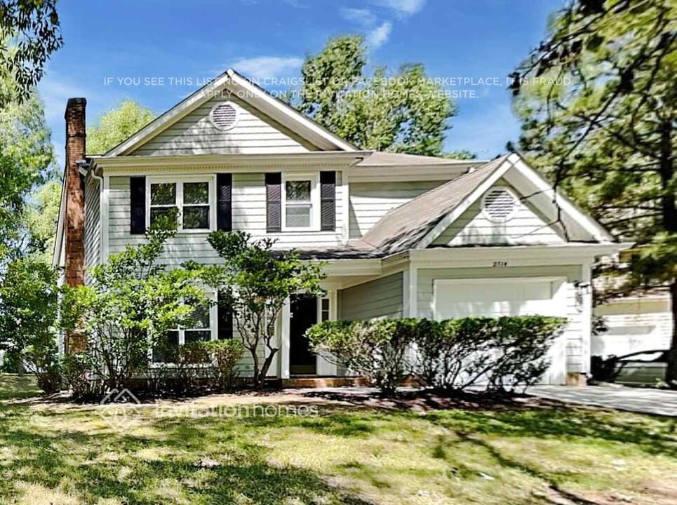 2714 Chalgrove Ln in Charlotte, NC - Building Photo