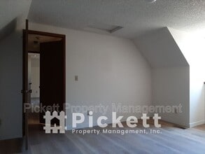 770 NW Apple Blossom Loop in Bremerton, WA - Building Photo - Building Photo