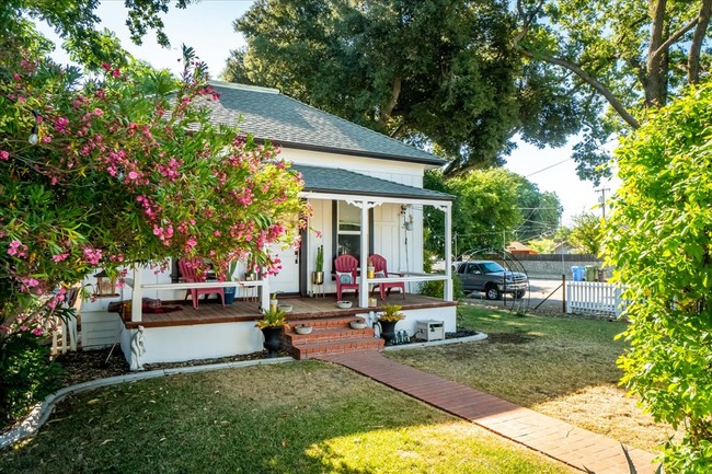 1602 Park St in Paso Robles, CA - Building Photo - Building Photo