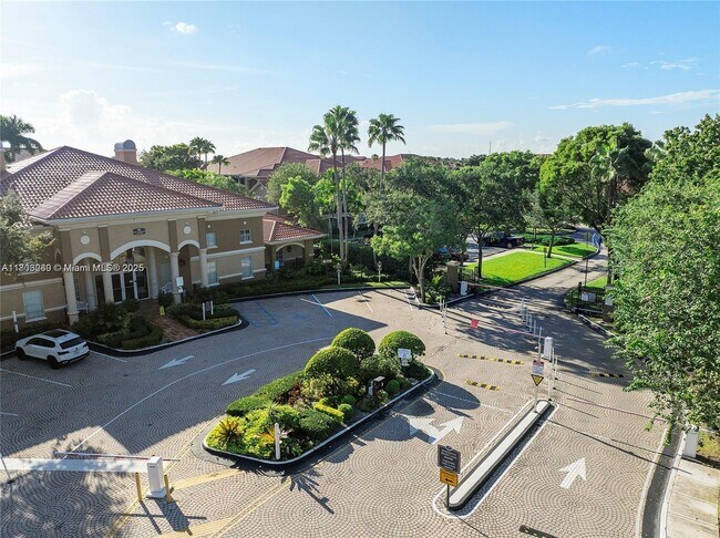 11631 SW 2nd St in Pembroke Pines, FL - Building Photo - Building Photo