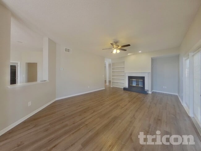 1240 Wyndham Pine Dr in Apopka, FL - Foto de edificio - Building Photo