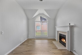 19134 Milloak Dr in Humble, TX - Building Photo - Building Photo