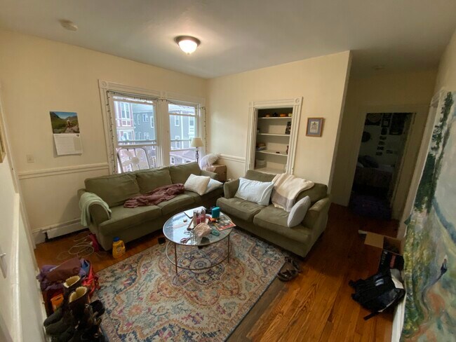 78 Hillside St, Unit 2
