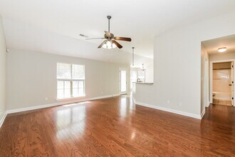 8643 Bonfire Dr in Southaven, MS - Building Photo - Building Photo