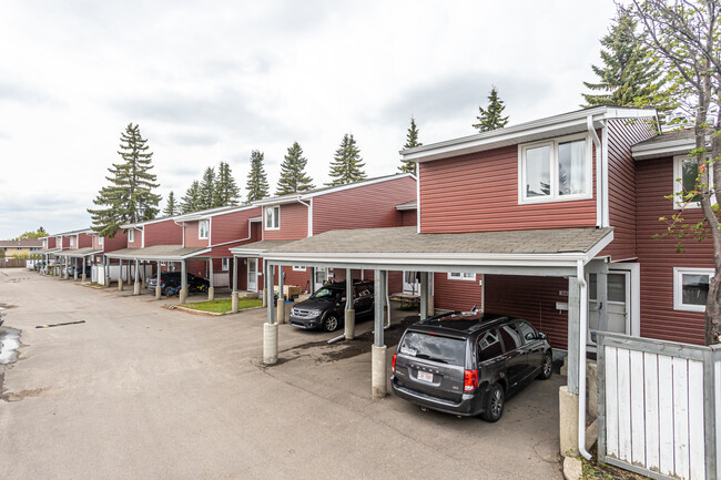 Silver Ridge in Edmonton, AB - Building Photo - Primary Photo