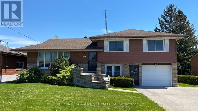property at 300 Knoll St