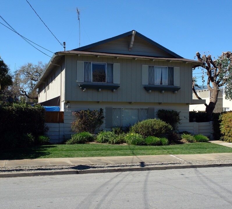 616 Harvard in Menlo Park, CA - Building Photo