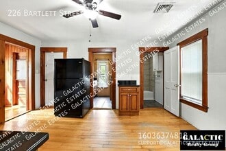 226 Bartlett St in Manchester, NH - Building Photo - Building Photo