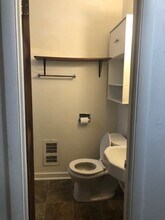 924 Drake St in Madison, WI - Building Photo - Building Photo