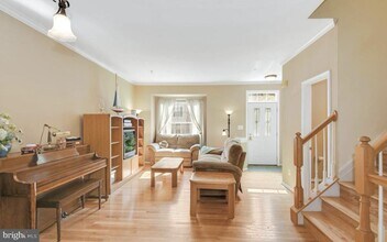 13123 Diamond Hill Dr in Germantown, MD - Building Photo - Building Photo