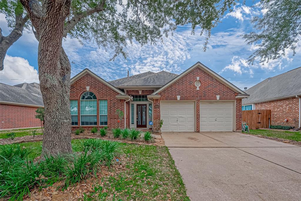 3655 Heritage Colony Dr in Missouri City, TX - Building Photo