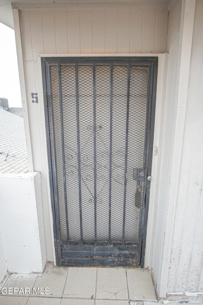 3403 Pershing Dr in El Paso, TX - Building Photo - Building Photo