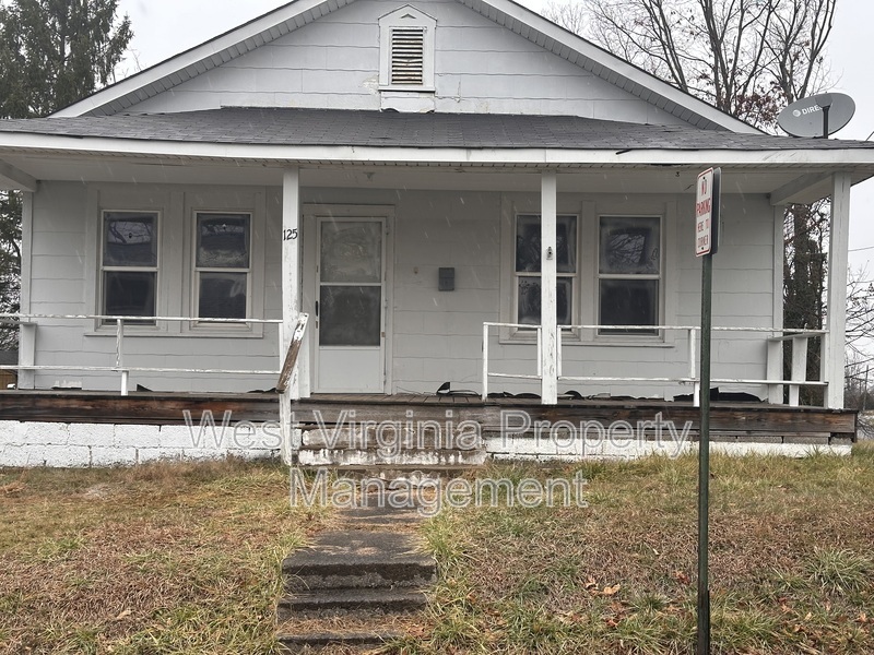 125 Clyde St in Beckley, WV - Building Photo