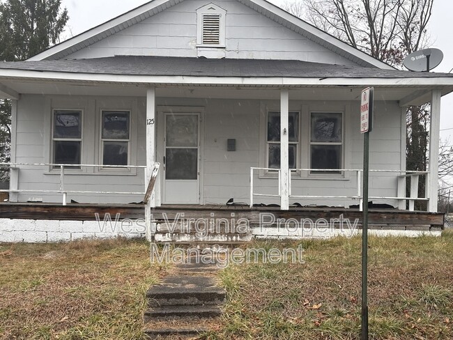 property at 125 Clyde St
