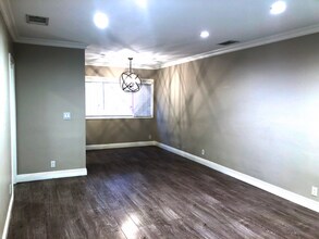 1824 N Gramercy Pl-Unit -10 in Los Angeles, CA - Building Photo - Building Photo