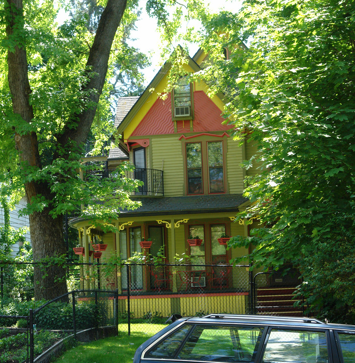 1207 W 7th Ave in Spokane, WA - Foto de edificio