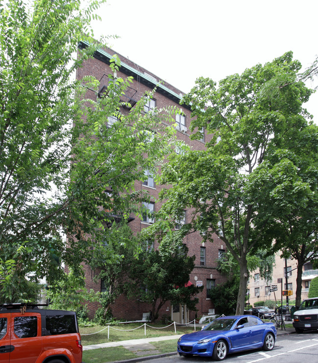 Dorchester Estates in Brooklyn, NY - Building Photo - Building Photo