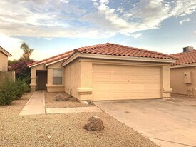 4745 E St John Rd in Phoenix, AZ - Building Photo
