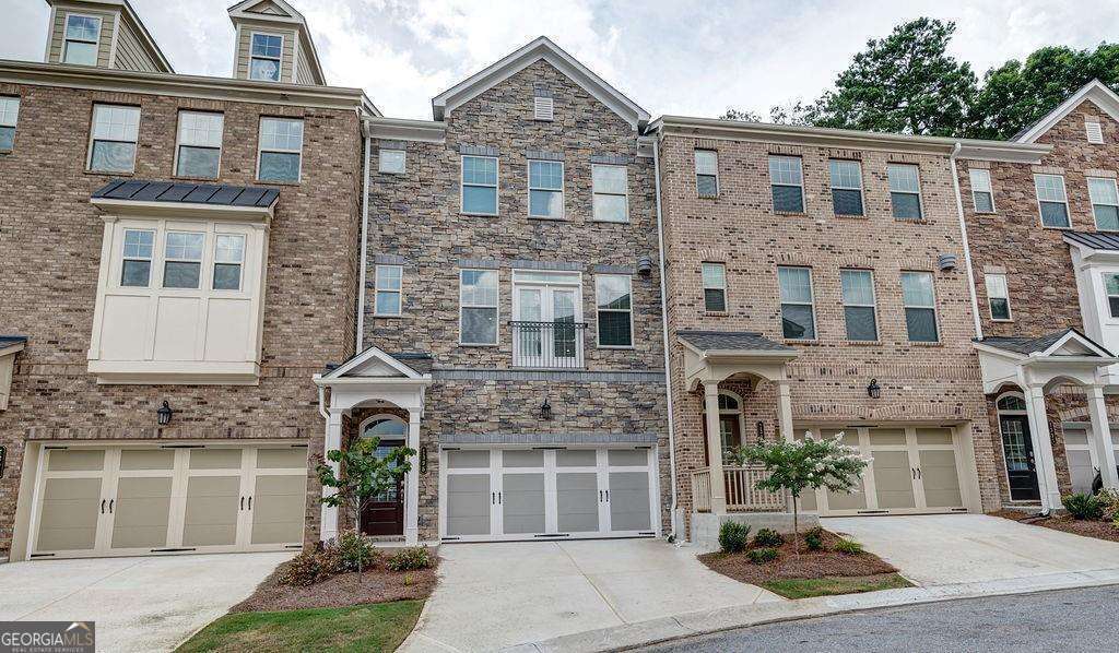 1395 Harris Way S in Brookhaven, GA - Building Photo