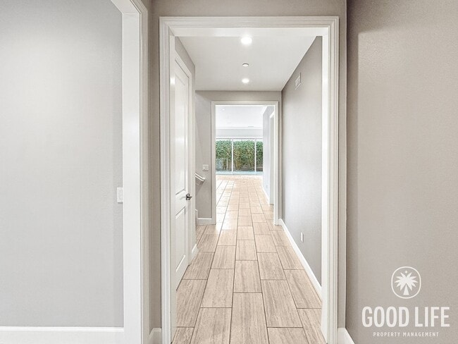 130 Hargrove in Irvine, CA - Building Photo - Building Photo