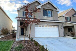 2648 Brooklyn Ln in Redding, CA - Building Photo