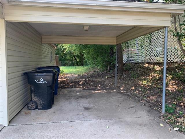 1602 W Elm St in Denison, TX - Building Photo - Building Photo