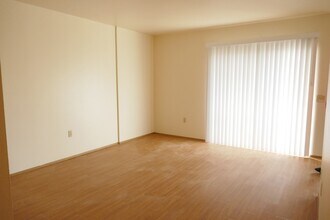 524 Jetty St in Warrenton, OR - Building Photo - Building Photo