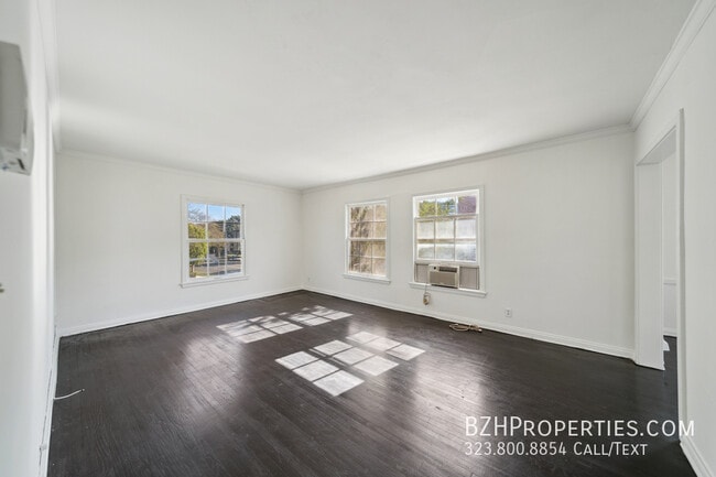 1127 S Bedford Dr-Unit -#1127B in Los Angeles, CA - Foto de edificio - Building Photo