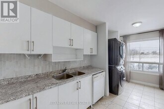50 Whitehaven Dr in Brampton, ON - Building Photo - Building Photo