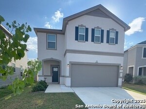568 Valley in New Braunfels, TX - Building Photo