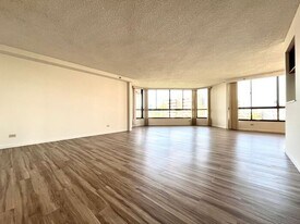 1040 Lunalilo St in Honolulu, HI - Building Photo