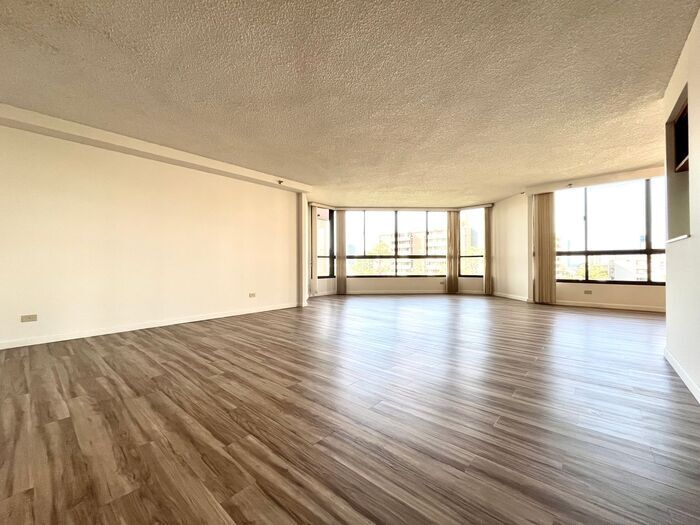 1040 Lunalilo St in Honolulu, HI - Building Photo