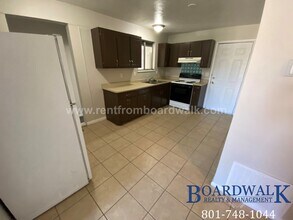 1453-1455-1455 2320 S in West Valley City, UT - Building Photo - Building Photo