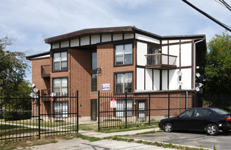 Madison Terrace in Chicago, IL - Building Photo - Building Photo